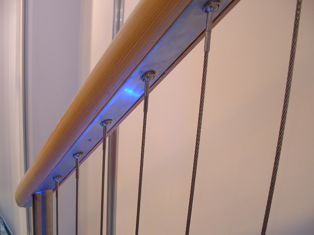 Vertical Wire Balustrade Handrail Fixing Detail - Wire Design